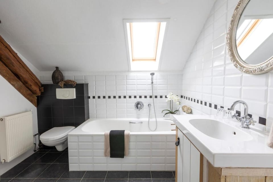 Toilet, Bathroom, Bath, towels