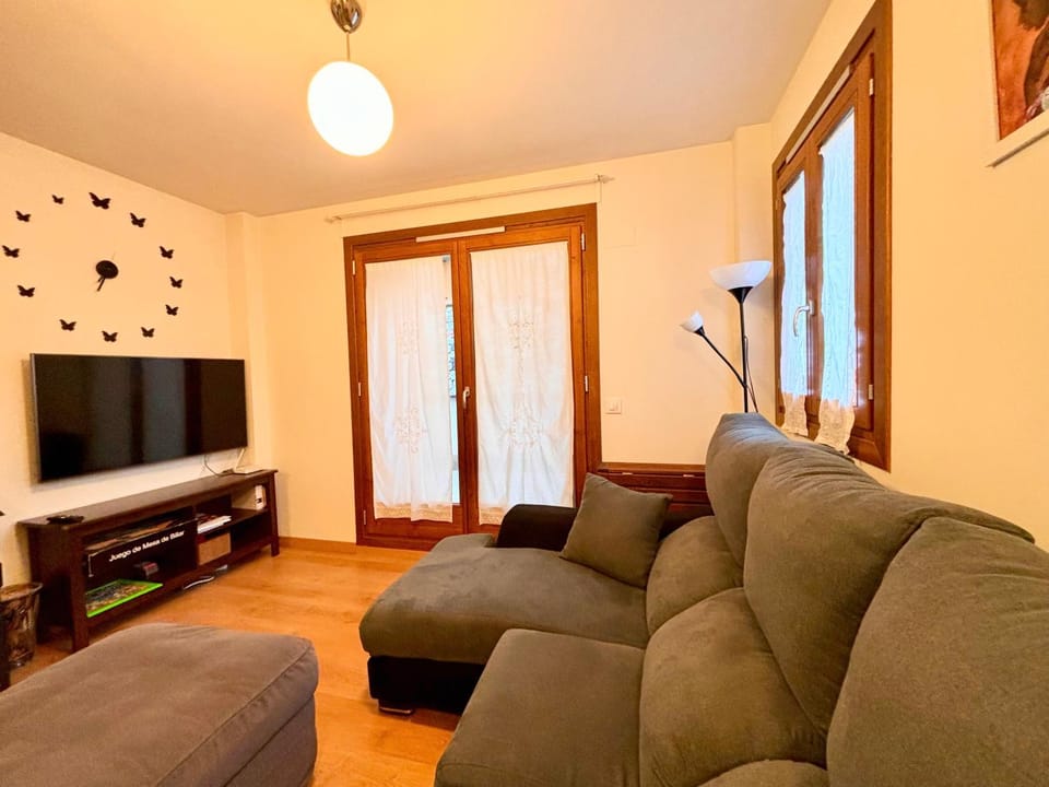 BPirineos-Tuca Blanca Apartment in Benasque