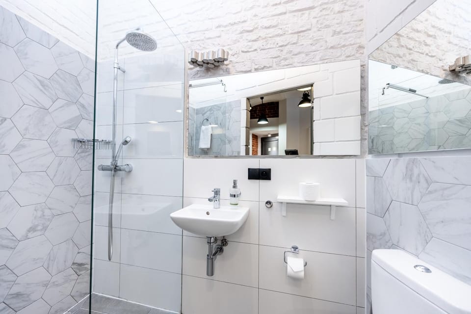 Shower, Bathroom