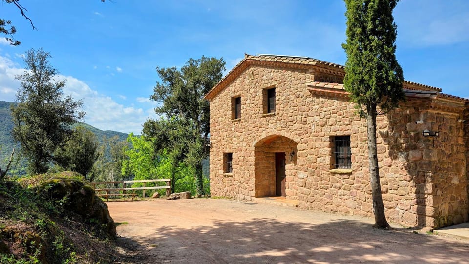 Property building, Off site, Natural landscape, Mountain view