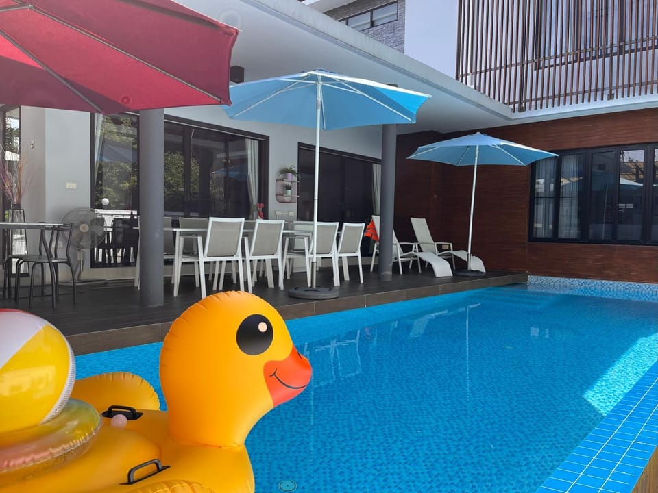 Balcony/Terrace, Pool view