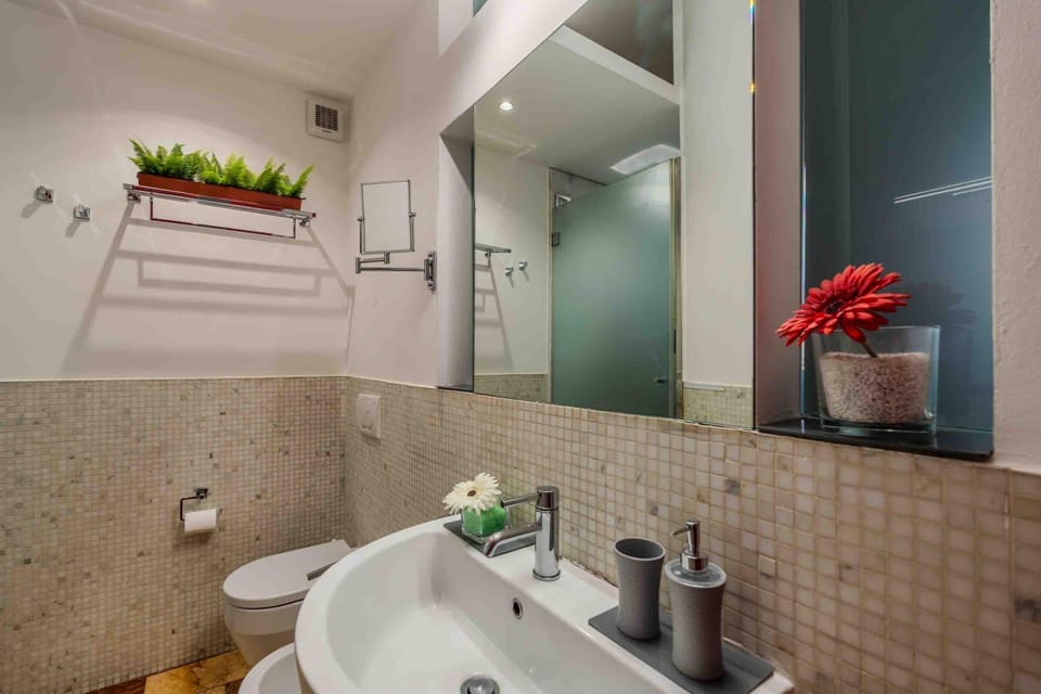 Day, Night, Bathroom, Photo of the whole room, furniture, furniture