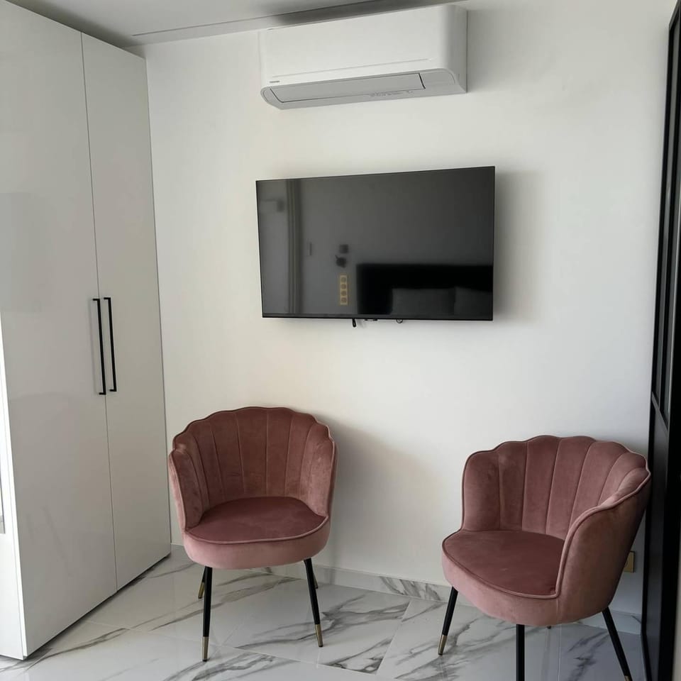 Studio Luxe vue mer Persuasion - Héliopolis D 8 -By AGN - 2 personnes Apartment in Agde