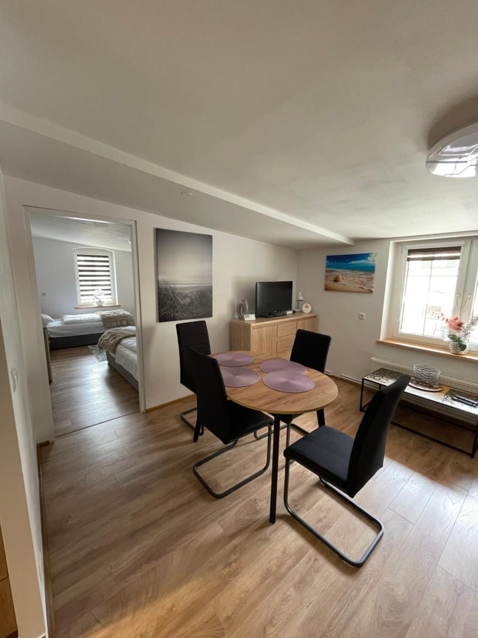 Kitchen or kitchenette, Seating area, Dining area