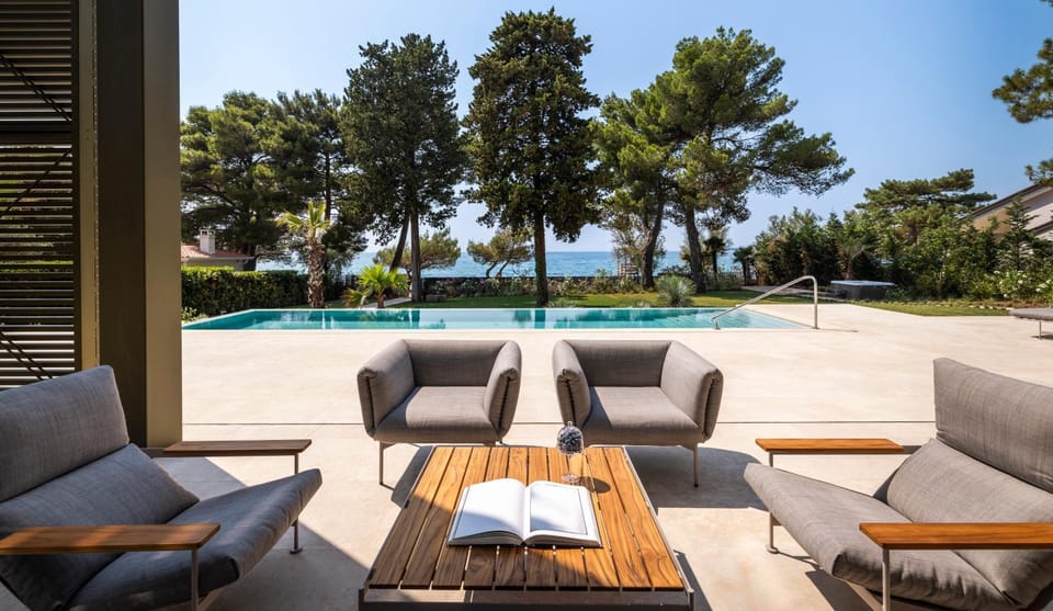 Seating area, Swimming pool