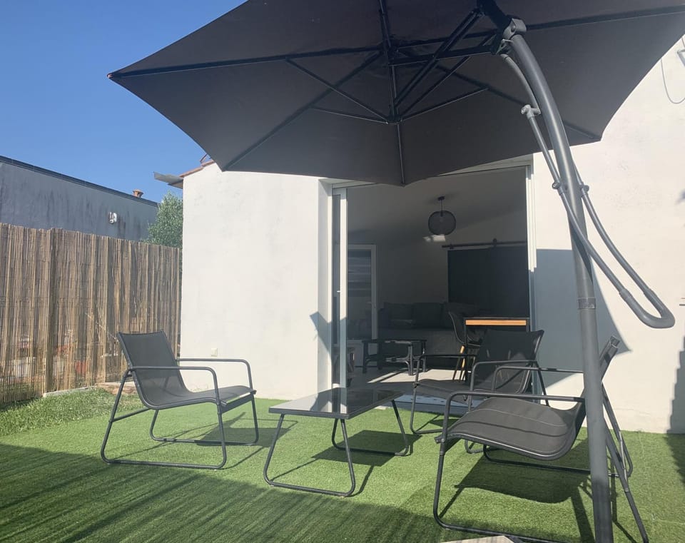 Patio, Garden view