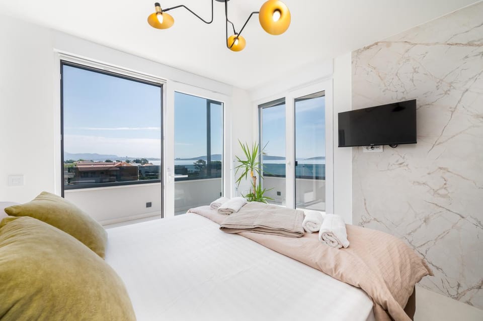 View (from property/room), Beach, Bedroom
