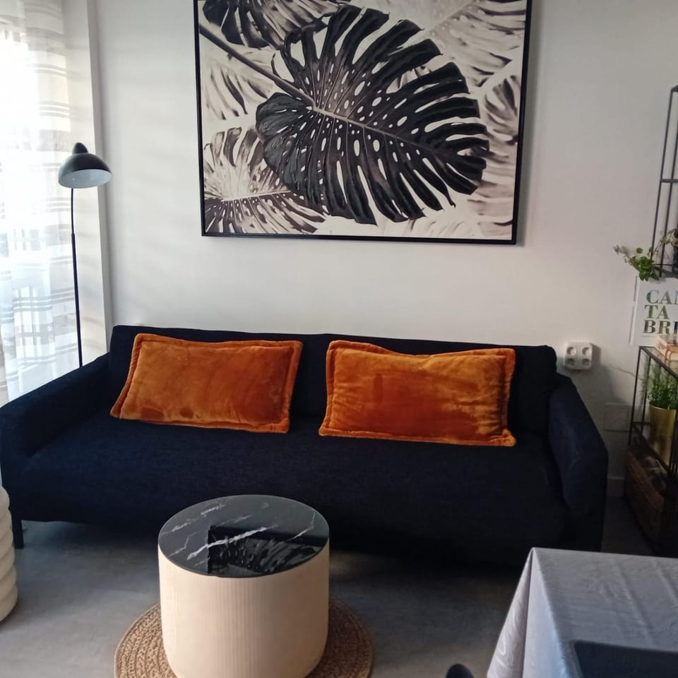 R2R - Moderno Adosado 2 hab - C23A01 House in Cantabria
