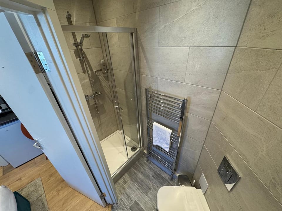 Trendy Studio Near Tube in Shepherds Bush Hotspot - Pass the Keys Apartment in London