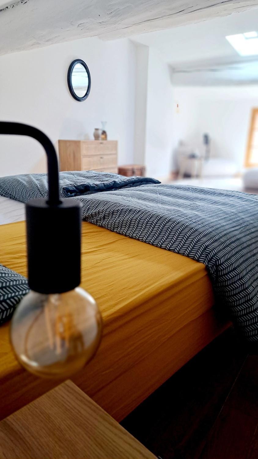 Bed, Bedroom