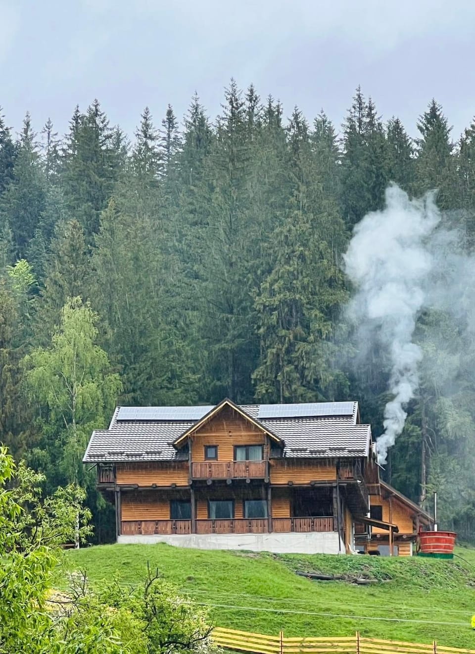 Perla Codrului Secular House in Romania