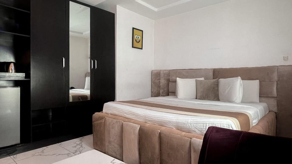 Executive Luxury Room - Spa - Gym - Parking House in Lagos, Nigeria