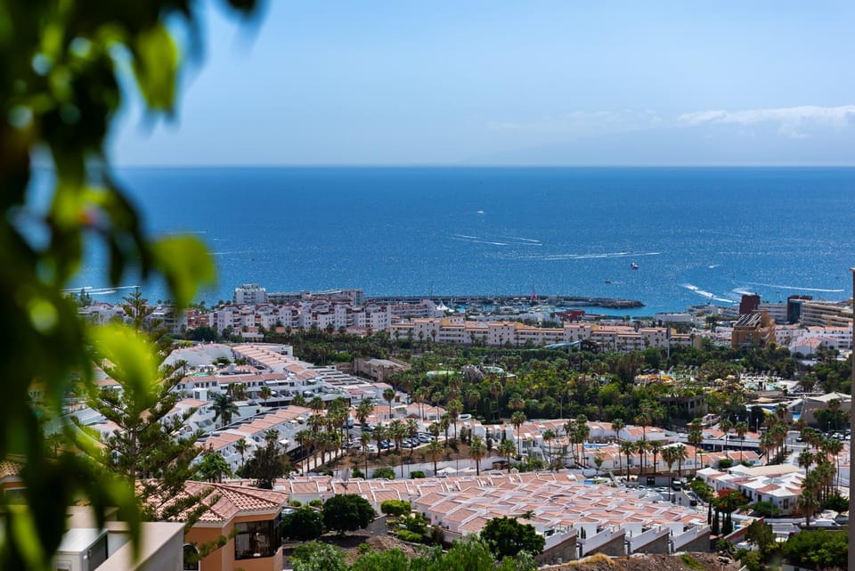 View (from property/room), City view, Sea view