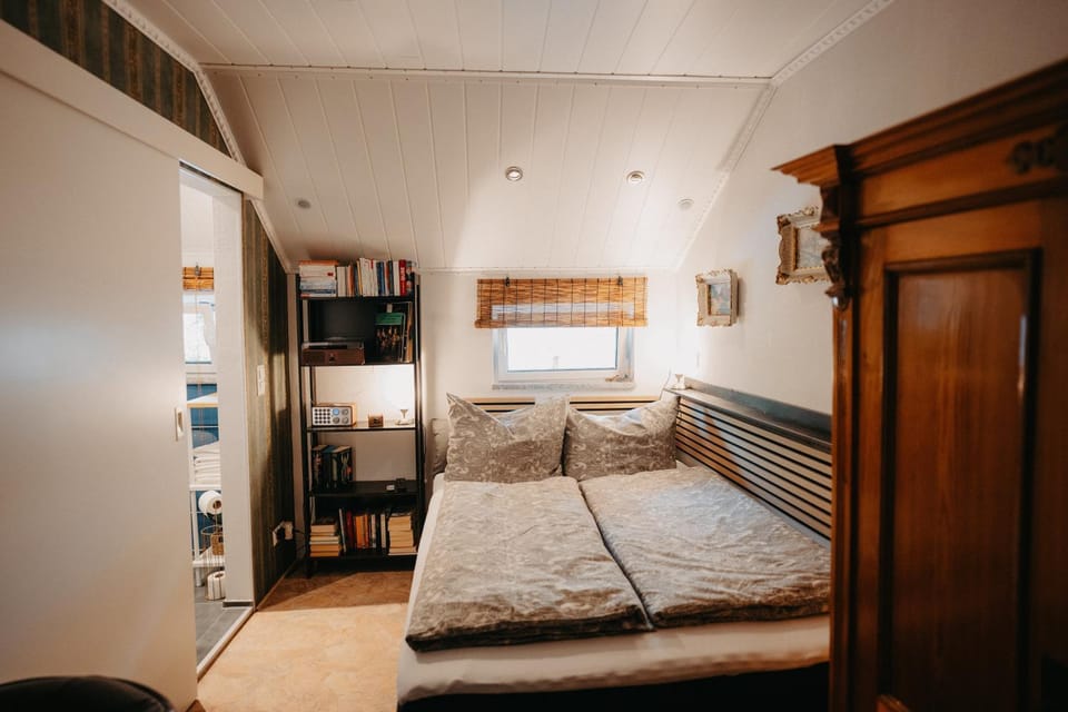 Altes Häusle - Doppelzimmer Weinrebe Bed and Breakfast in Rhineland-Palatinate