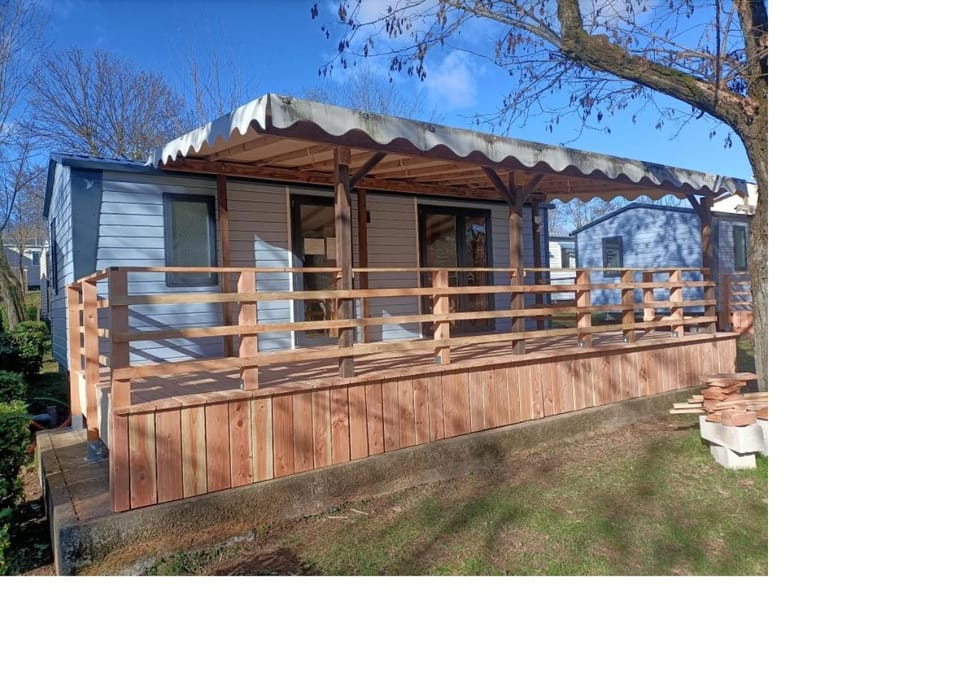 SUN Camping Campground/ 
RV Resort in Vallon-Pont-d'Arc