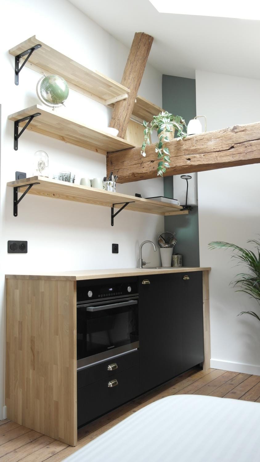 Kitchen or kitchenette