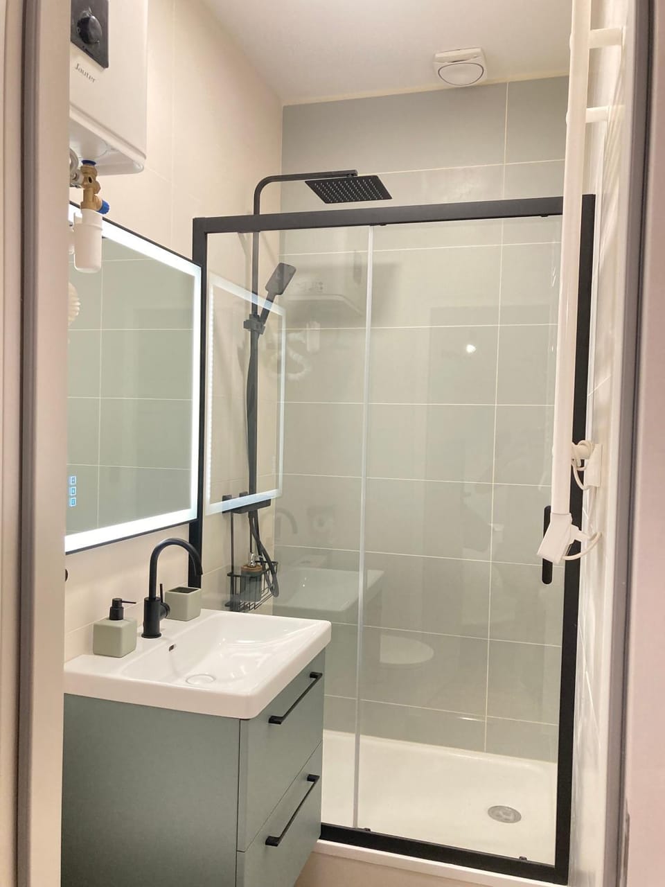 Shower, Bathroom