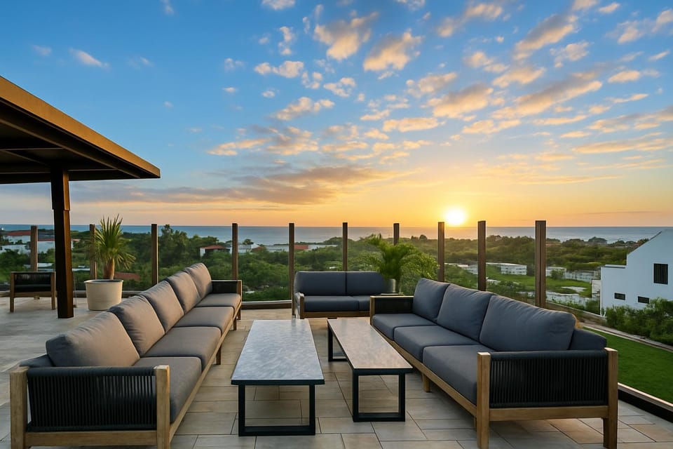 Property building, Restaurant/places to eat, View (from property/room), City view, Sea view, Breakfast, Sunrise, Sunset