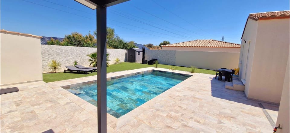 Garden, Swimming pool
