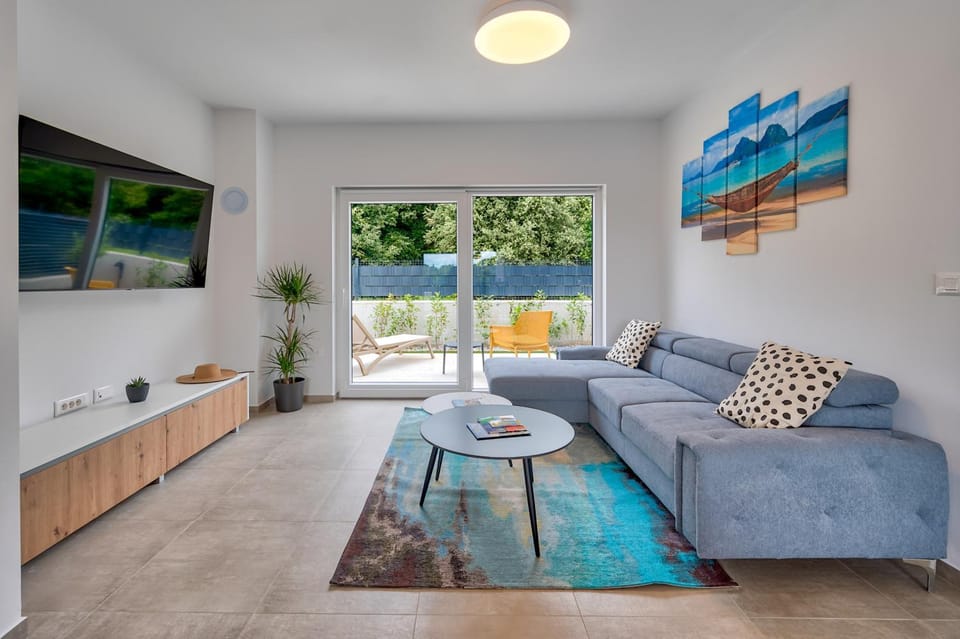 TV and multimedia, Living room