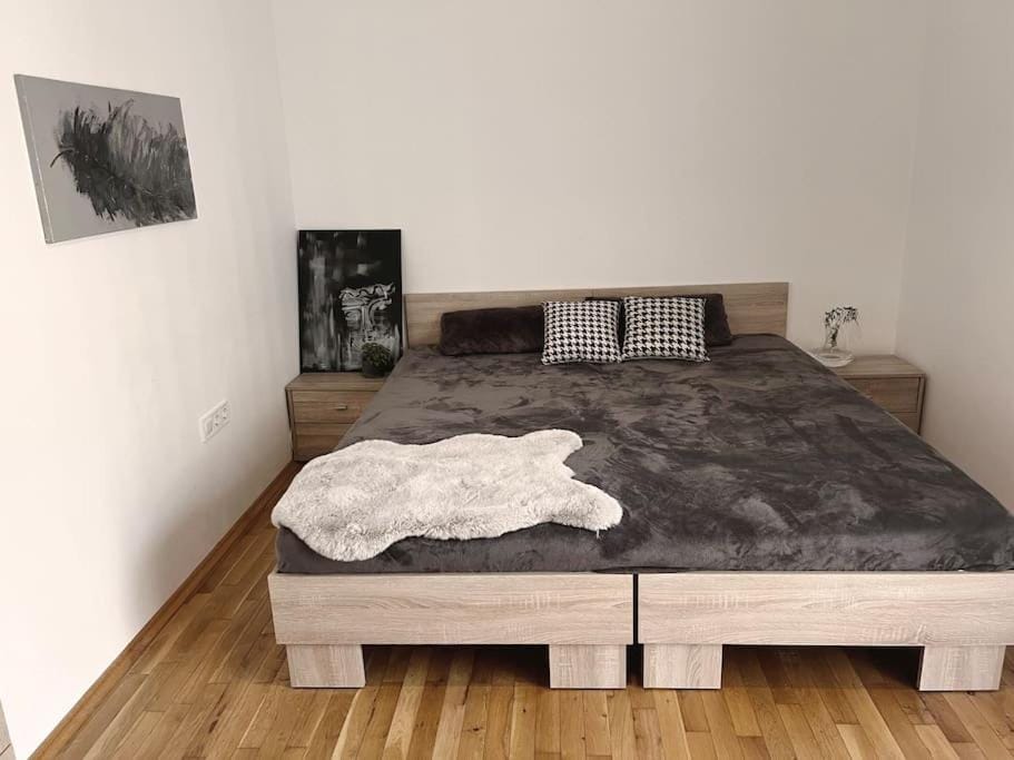 Rosie's Cozy Bright Apartment Summer Paradise Apartment in Varna