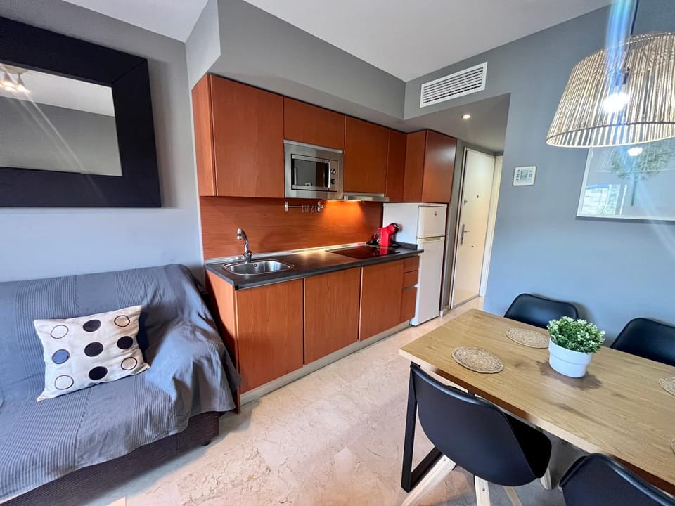 Precioso apartamento de una habitacion con parking y piscina Apartment in Benalmadena