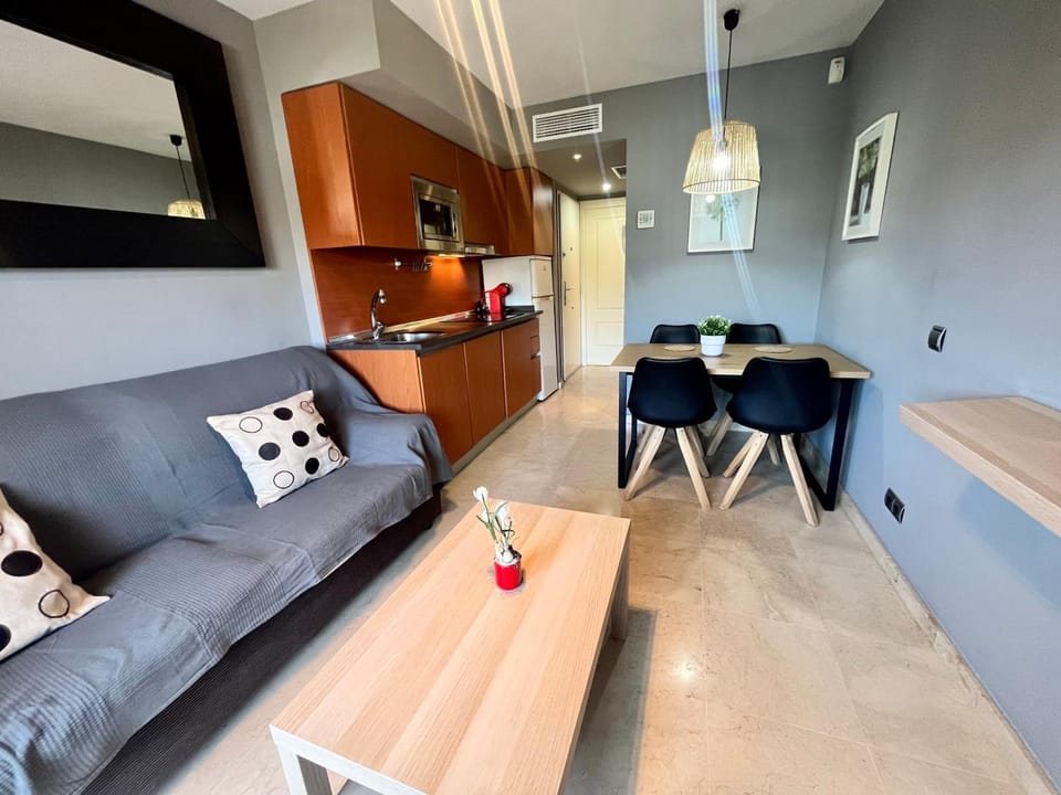 Precioso apartamento de una habitacion con parking y piscina Apartment in Benalmadena