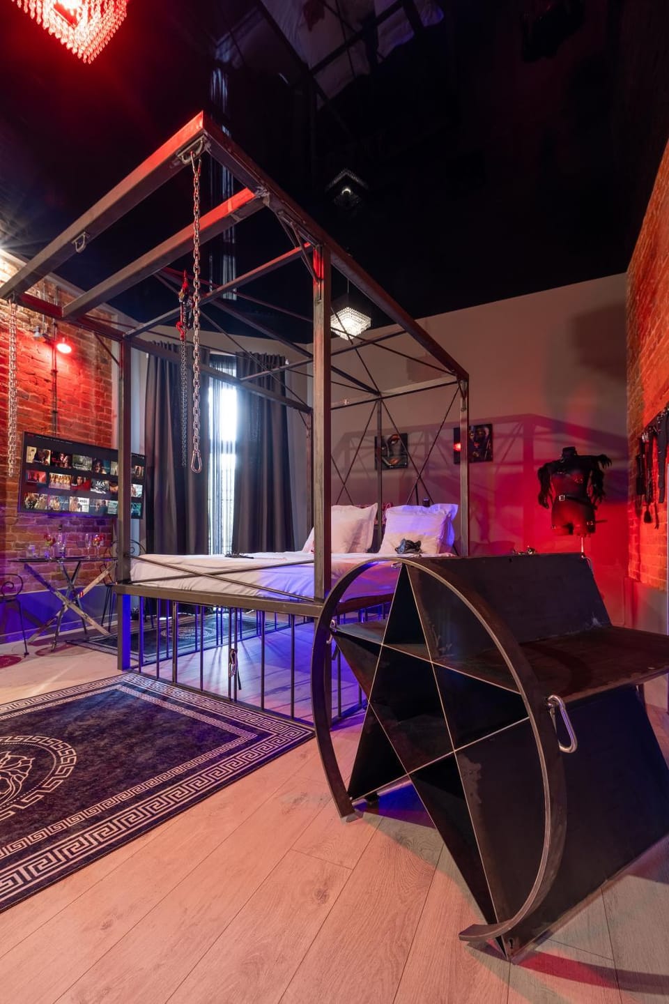 Bed, TV and multimedia