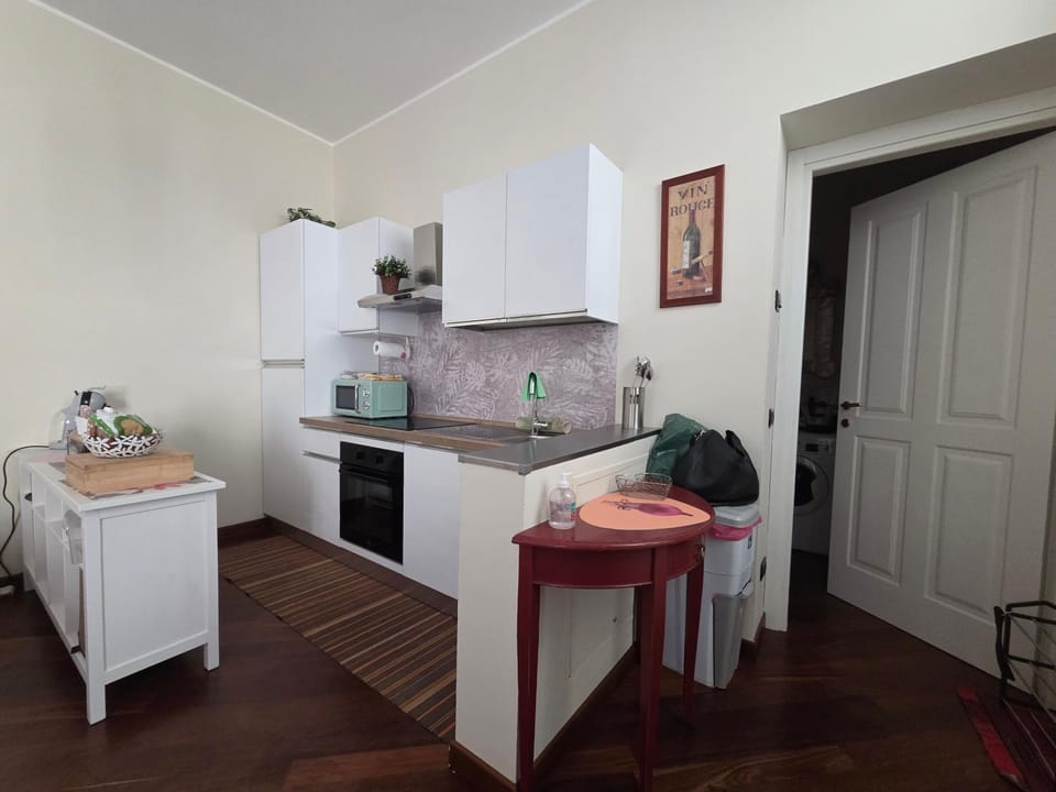 Casa Sancarlino - 200mt Clinica Zucchi Apartment in Monza