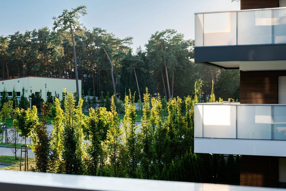 Property building, Day, Garden, Balcony/Terrace, Garden view