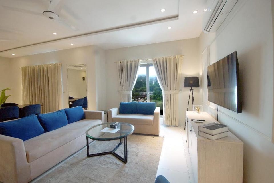 TV and multimedia, Seating area