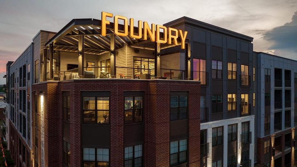 Landing at Abberly Foundry - 2 Bedrooms in Watkins Park Apartment in Nashville