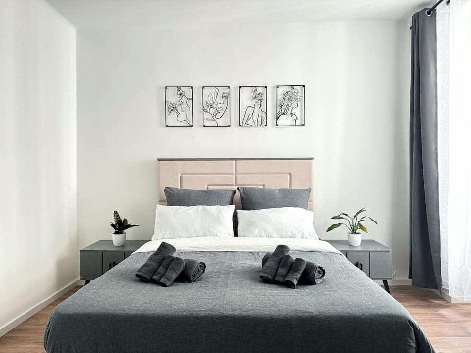 HolidayHome Apartments I Large 3 room apartment in the best location in Kreuzberg Apartment in Berlin