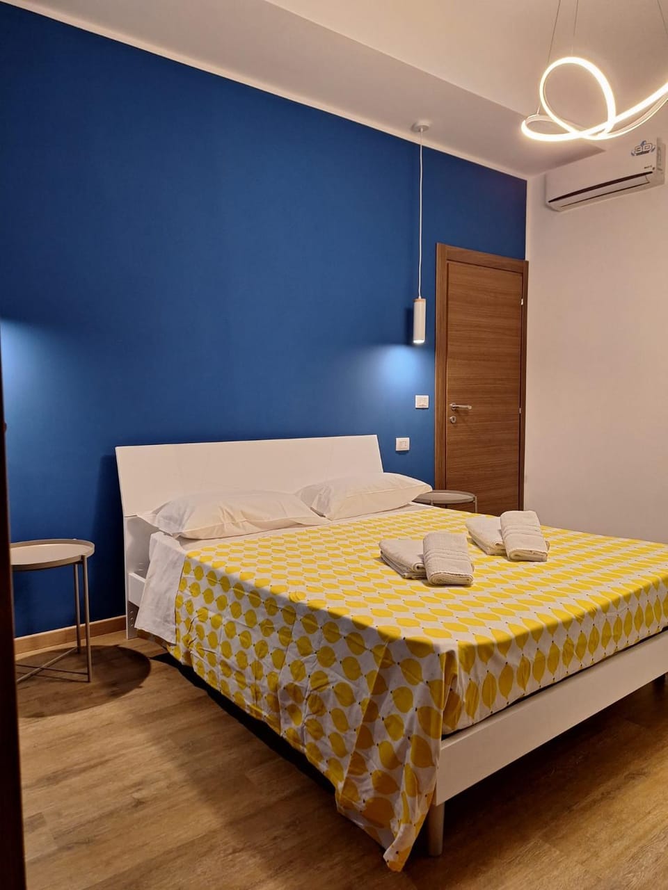 Bed, towels, towels