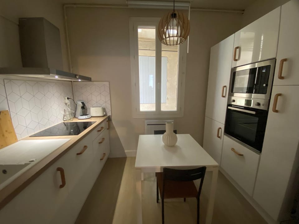 LE Zen Apartment in Nimes