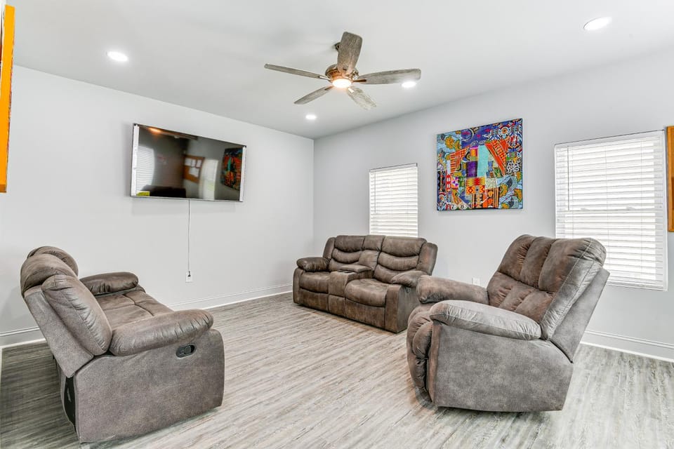 Baltimore Townhome w/ Private Rooftop Patio! House in Baltimore