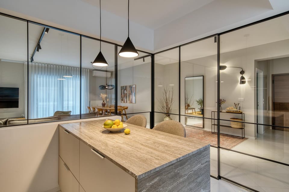 TV and multimedia, Kitchen or kitchenette