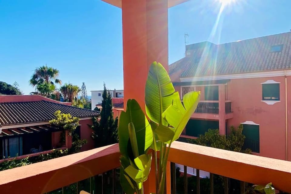 Fantástico Apartamento en Carib Playa Cabopino Apartment in Marbella