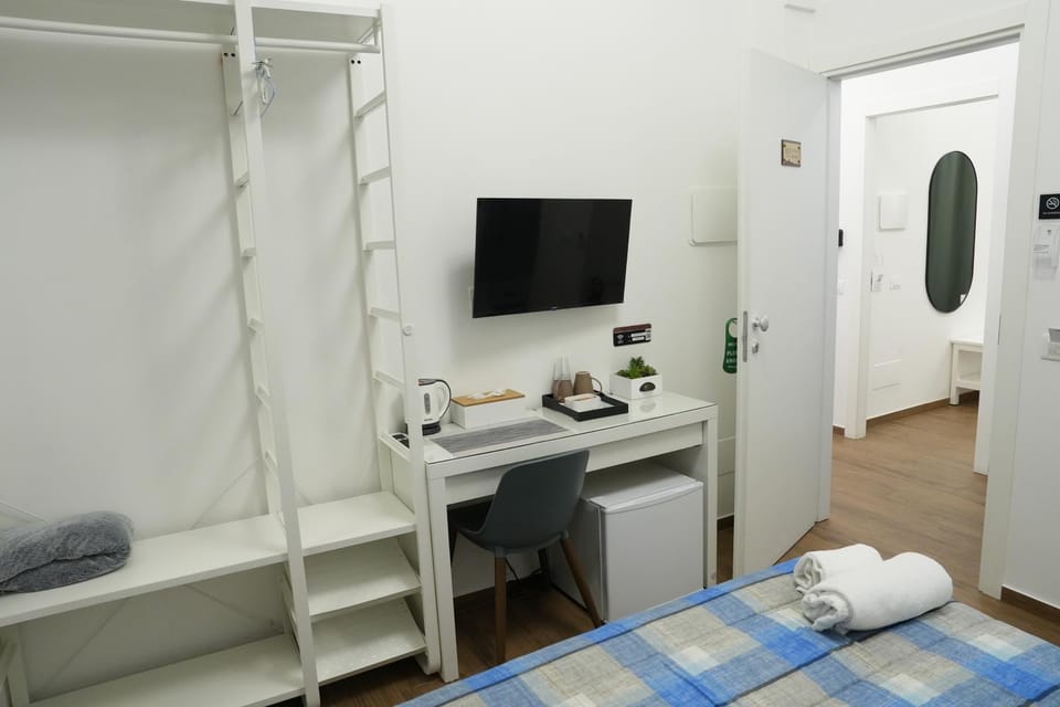 TV and multimedia, Bedroom