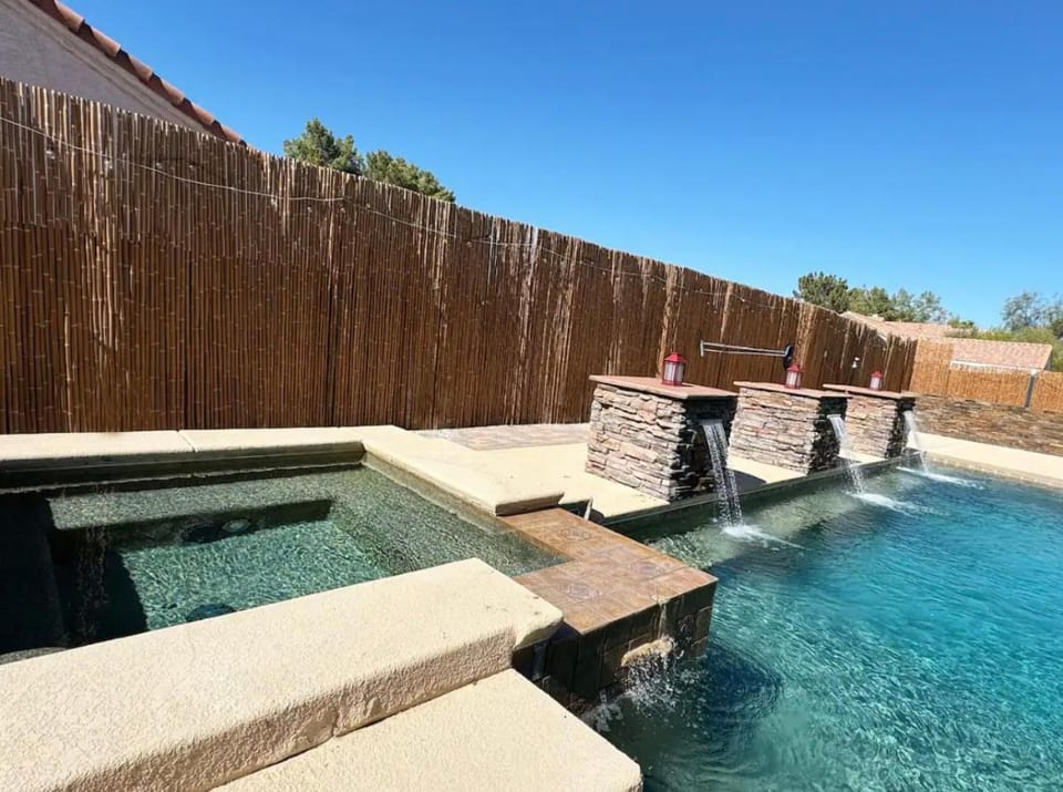 Pool view, Swimming pool