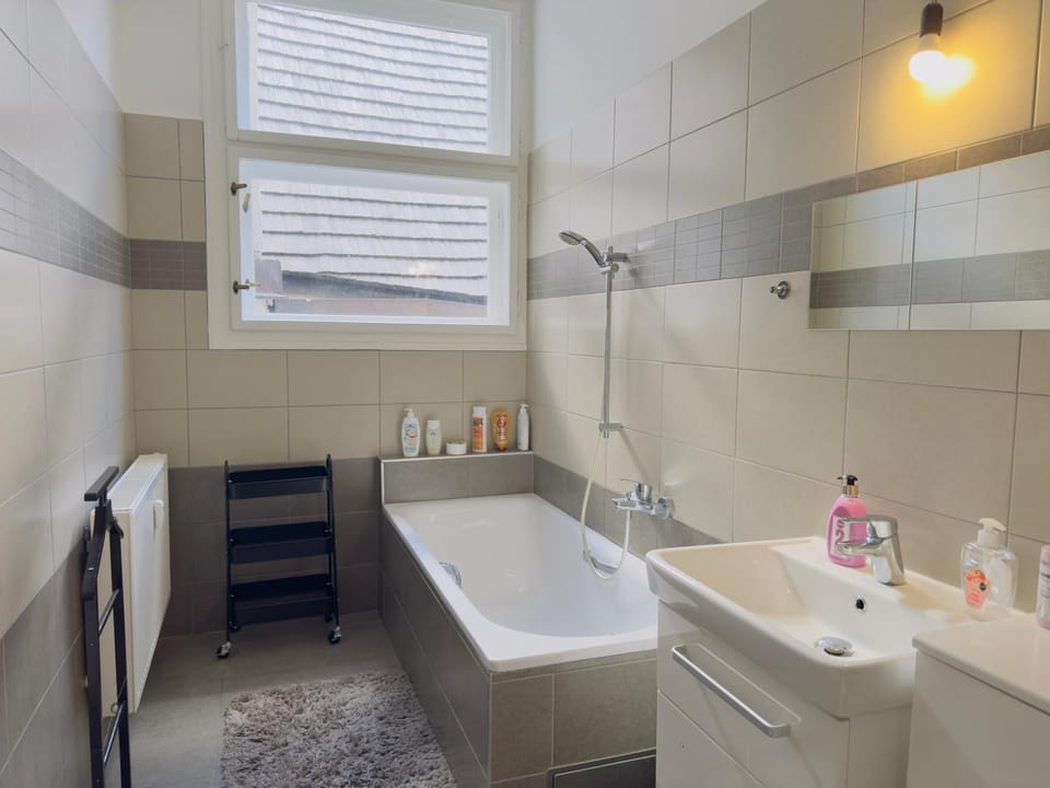 Bathroom, Bath