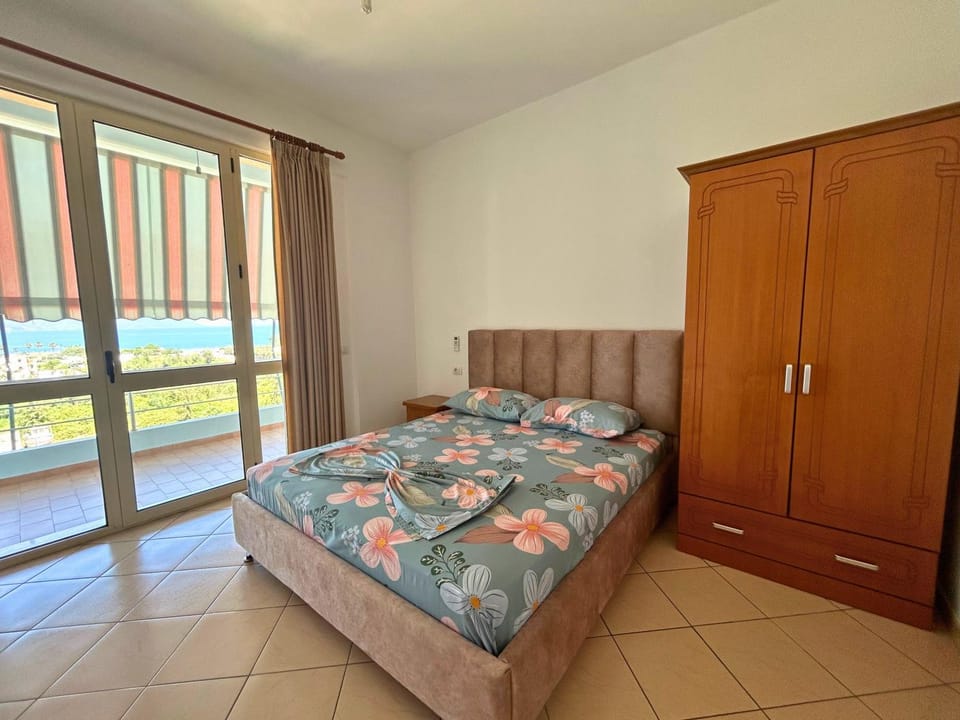 Bed, Balcony/Terrace, Photo of the whole room, Bedroom, Sea view, wardrobe