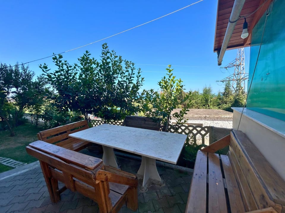Patio, Garden, Dining area, Garden view