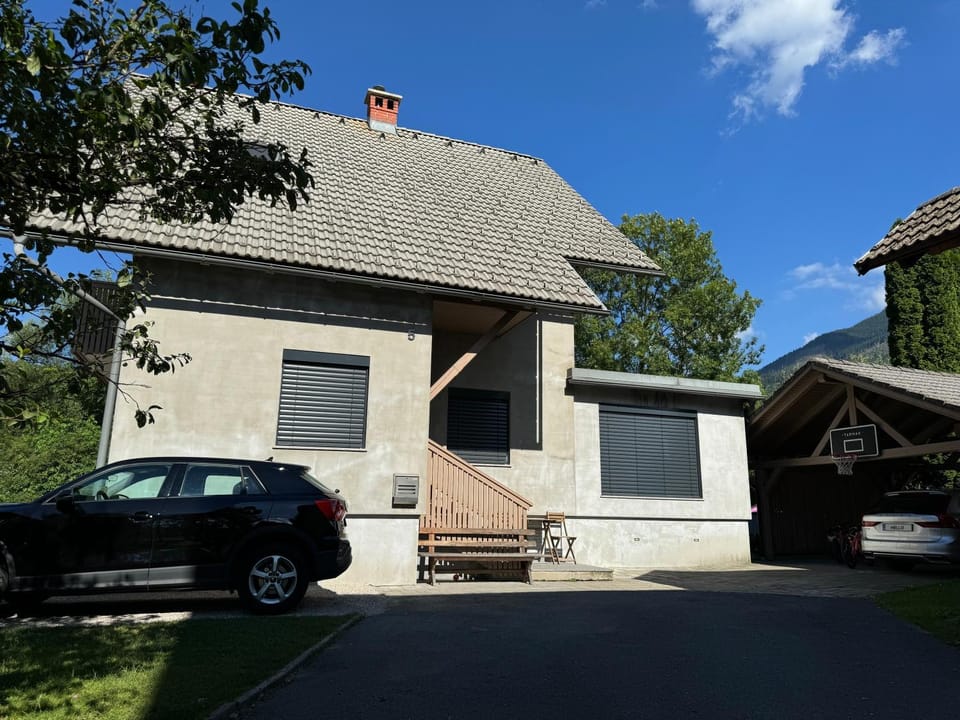 Property building, Day, Parking