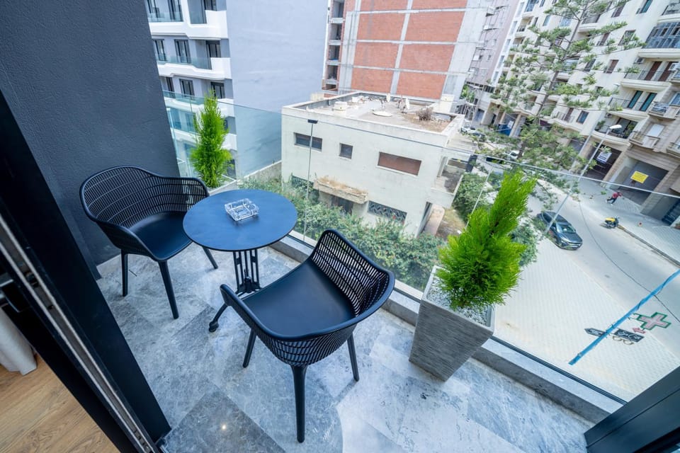 Property building, Day, View (from property/room), Balcony/Terrace, Dining area