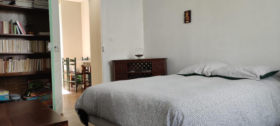 Bedroom, Bedroom
