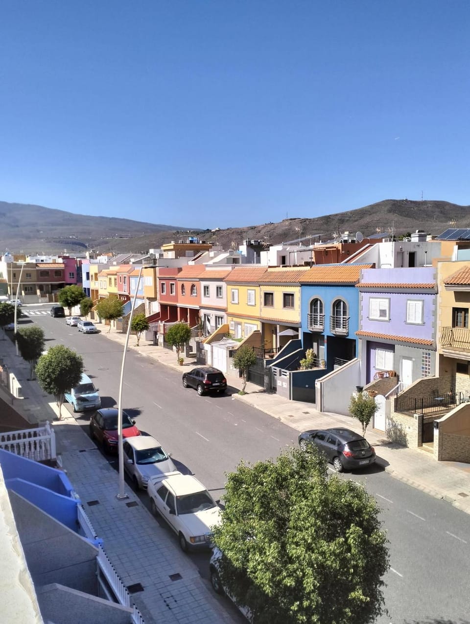 Day, Neighbourhood, Mountain view, Mountain view, Street view