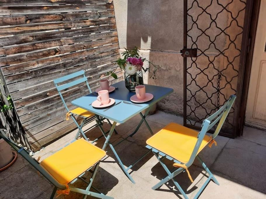 Studio avec terrasse Apartment in Provence