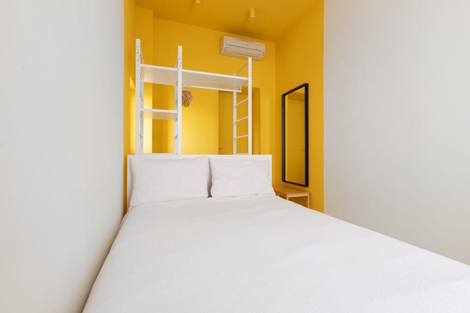 Bed, Bedroom, wardrobe, air conditioner