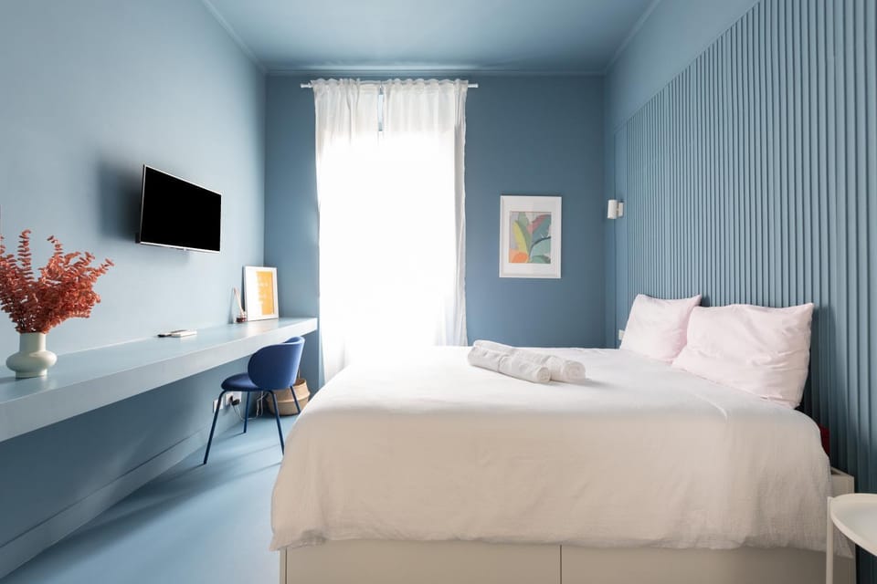 Bed, Bedroom, hair dryier, air conditioner